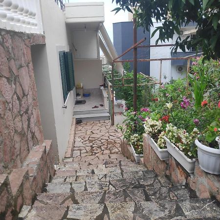 Zani Apartment Sarandë Exterior foto